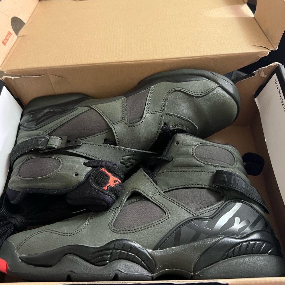 Jordan 8 “Take Flight”